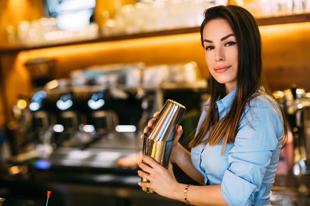 Food-Beverage-Illinios-Bartender